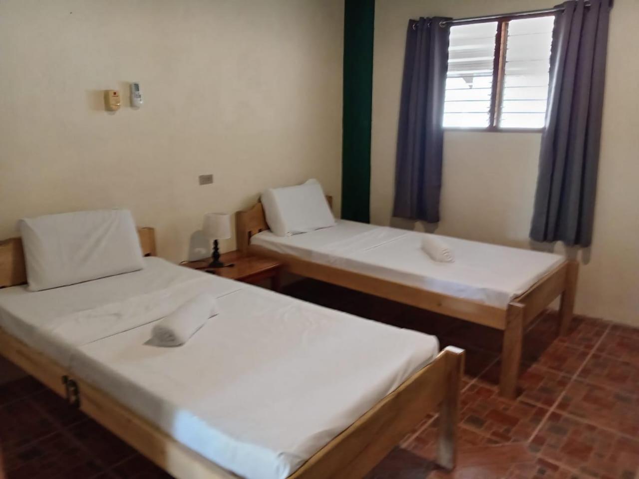 Chelle'S Guesthouse And Backpackers Siquijor Eksteriør bilde